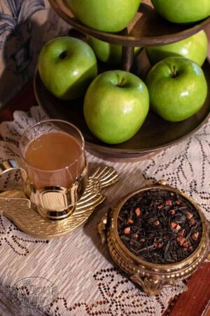 Online Tea Shop Loose Leaf Green Tea - Hesperides Golden Delight in Cup Fruity Apple