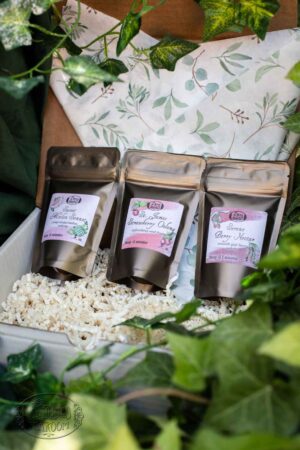 Online Tea Shop Loose Leave Tea - Gift Set for Tea Lovers Organic Oolongs fruit and berries 1oz