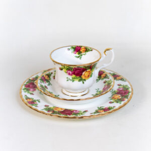 Royal Albert - Old Country Roses - Teacup & Saucer