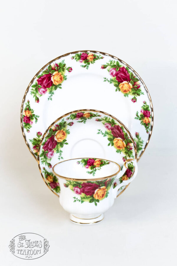 Online Tea Shop Tea Gifts for tea lovers Royal Albert Old Country Roses - 3-piece place setting side view