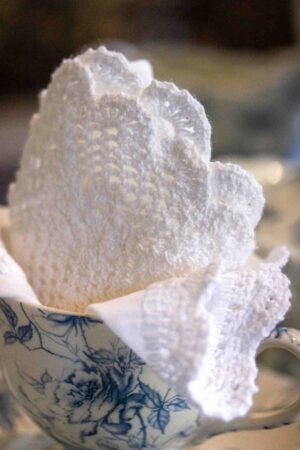 Crochet Lace Linen Tea Napkins - Image 12