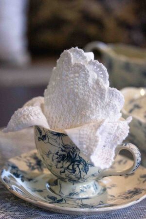 Crochet Lace Linen Tea Napkins - Image 13